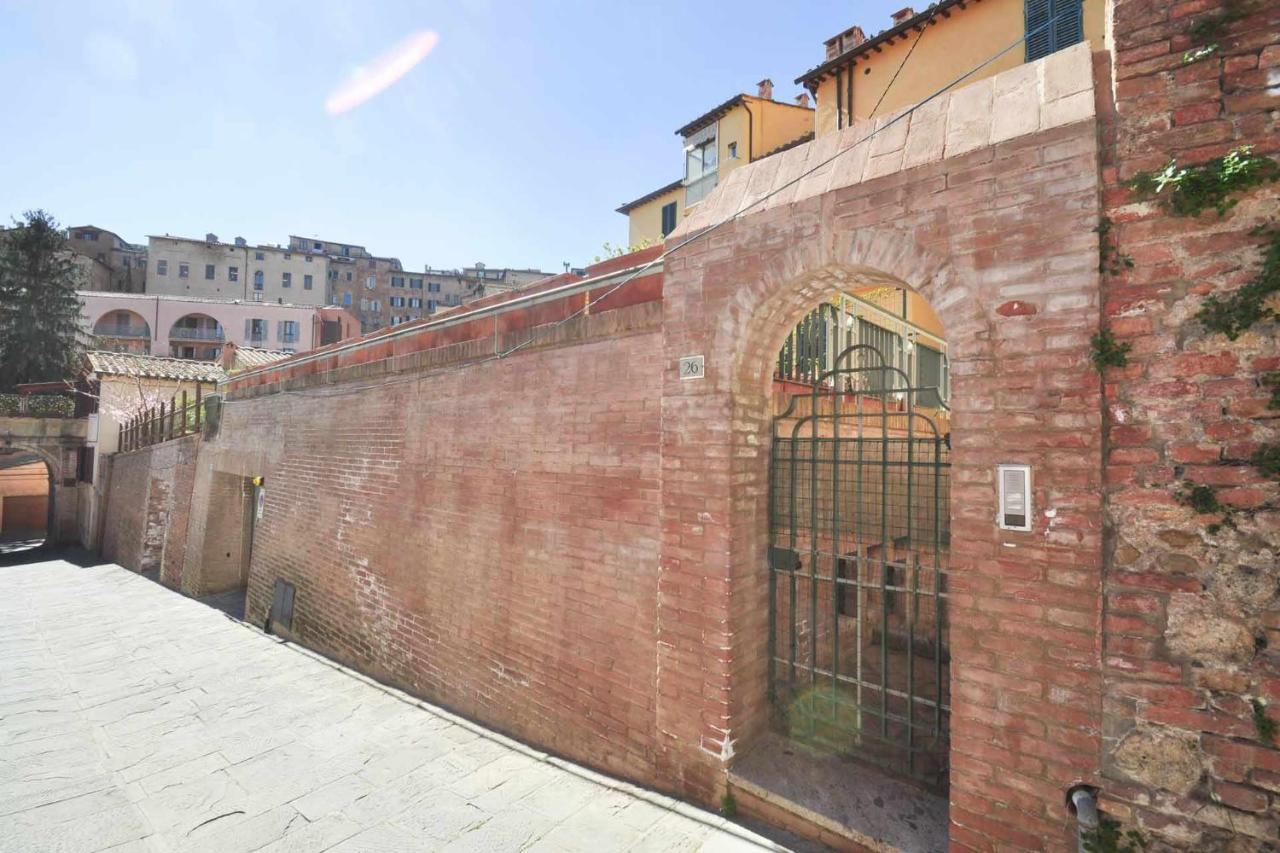 Advocata Nostra Incontro Di Storia E Centralita Siena Exterior foto